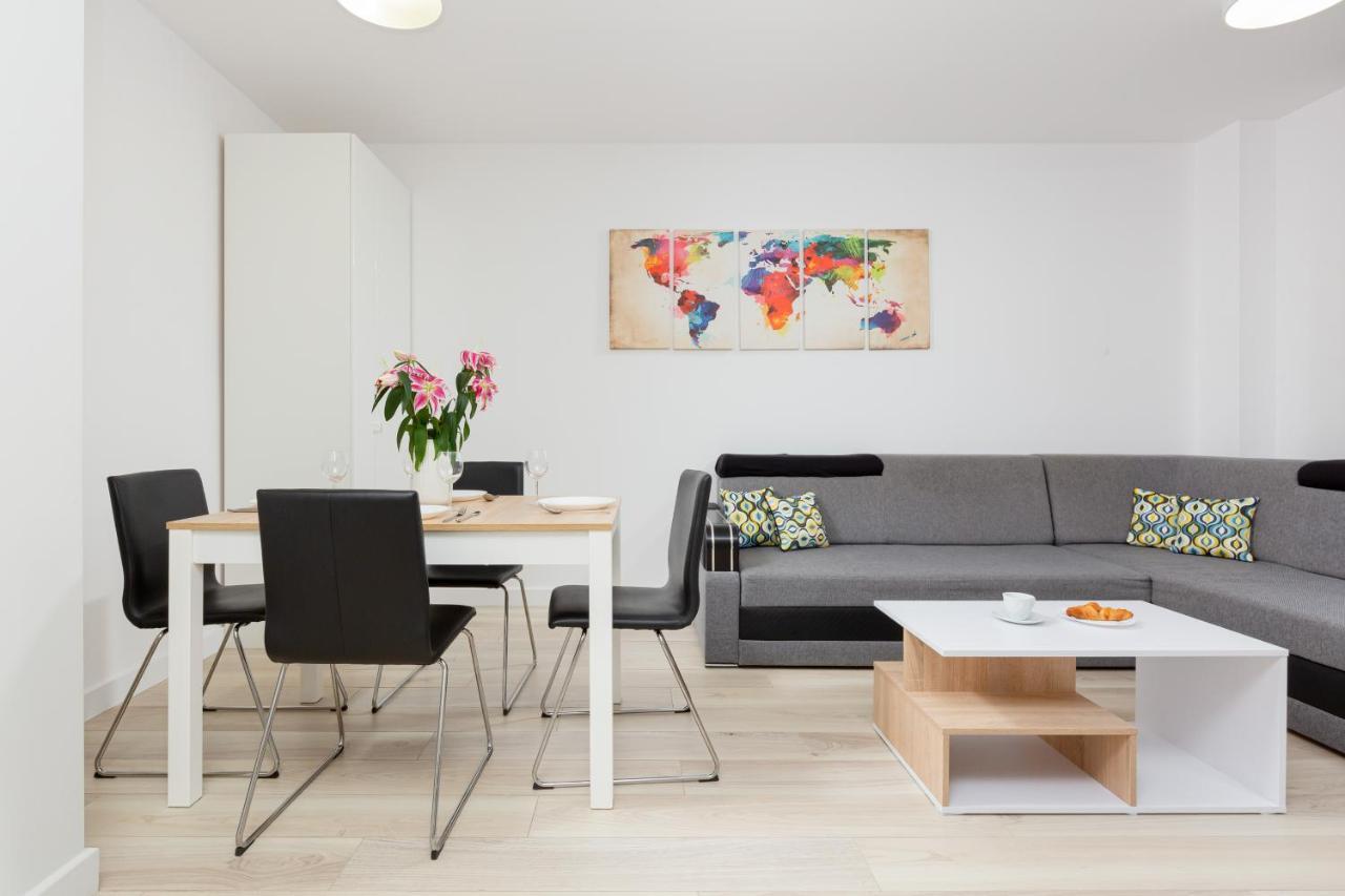 City Center Apartments Hoza By Noclegi Renters Warschau Buitenkant foto