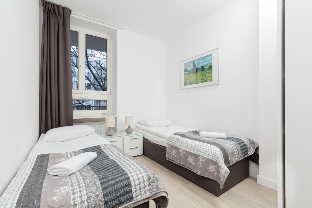 City Center Apartments Hoza By Noclegi Renters Warschau Buitenkant foto
