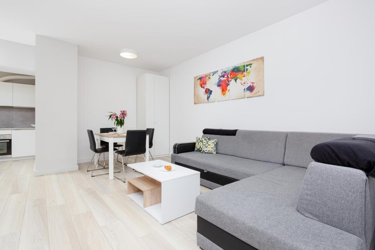 City Center Apartments Hoza By Noclegi Renters Warschau Buitenkant foto