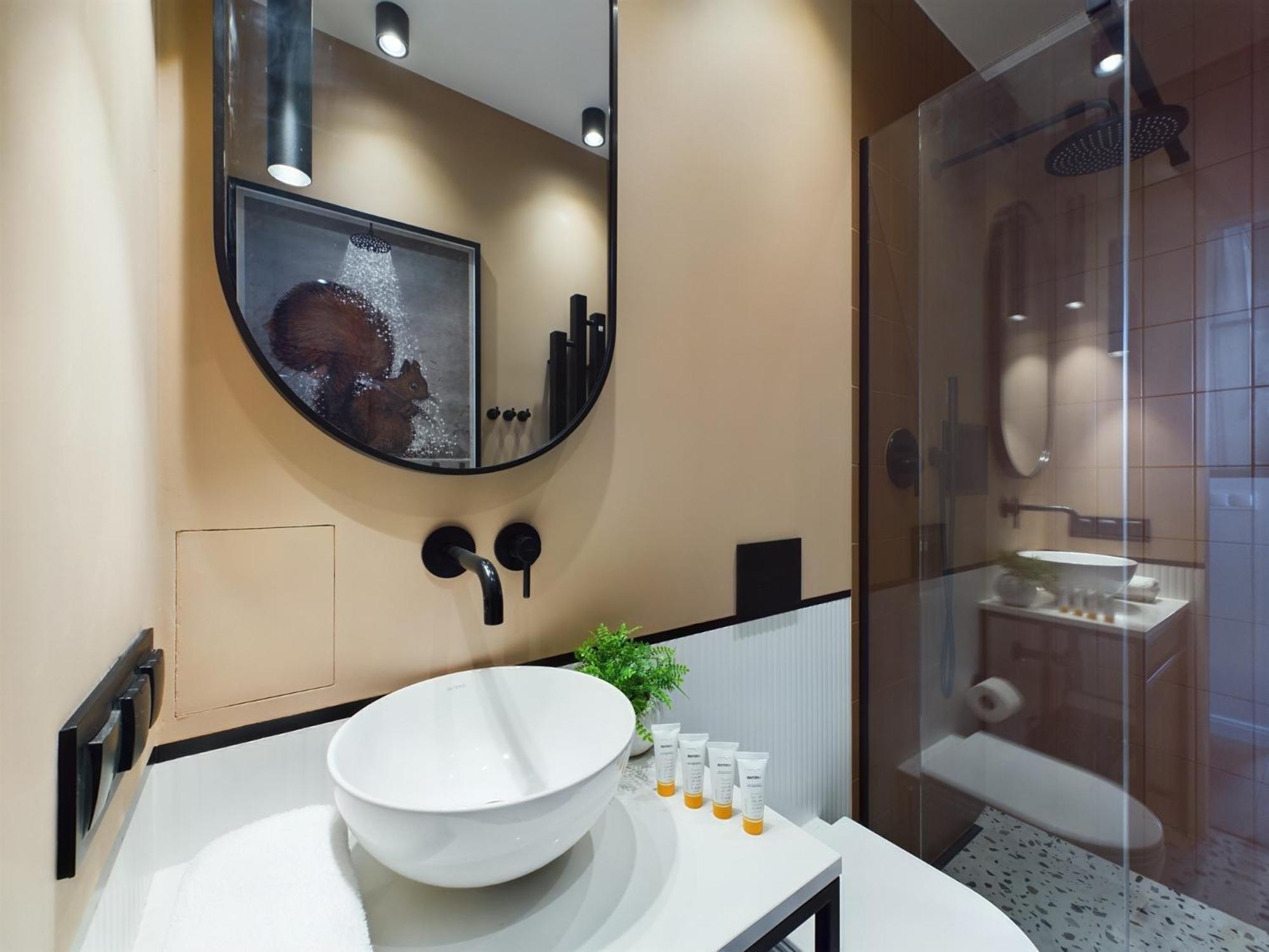 City Center Apartments Hoza By Noclegi Renters Warschau Buitenkant foto